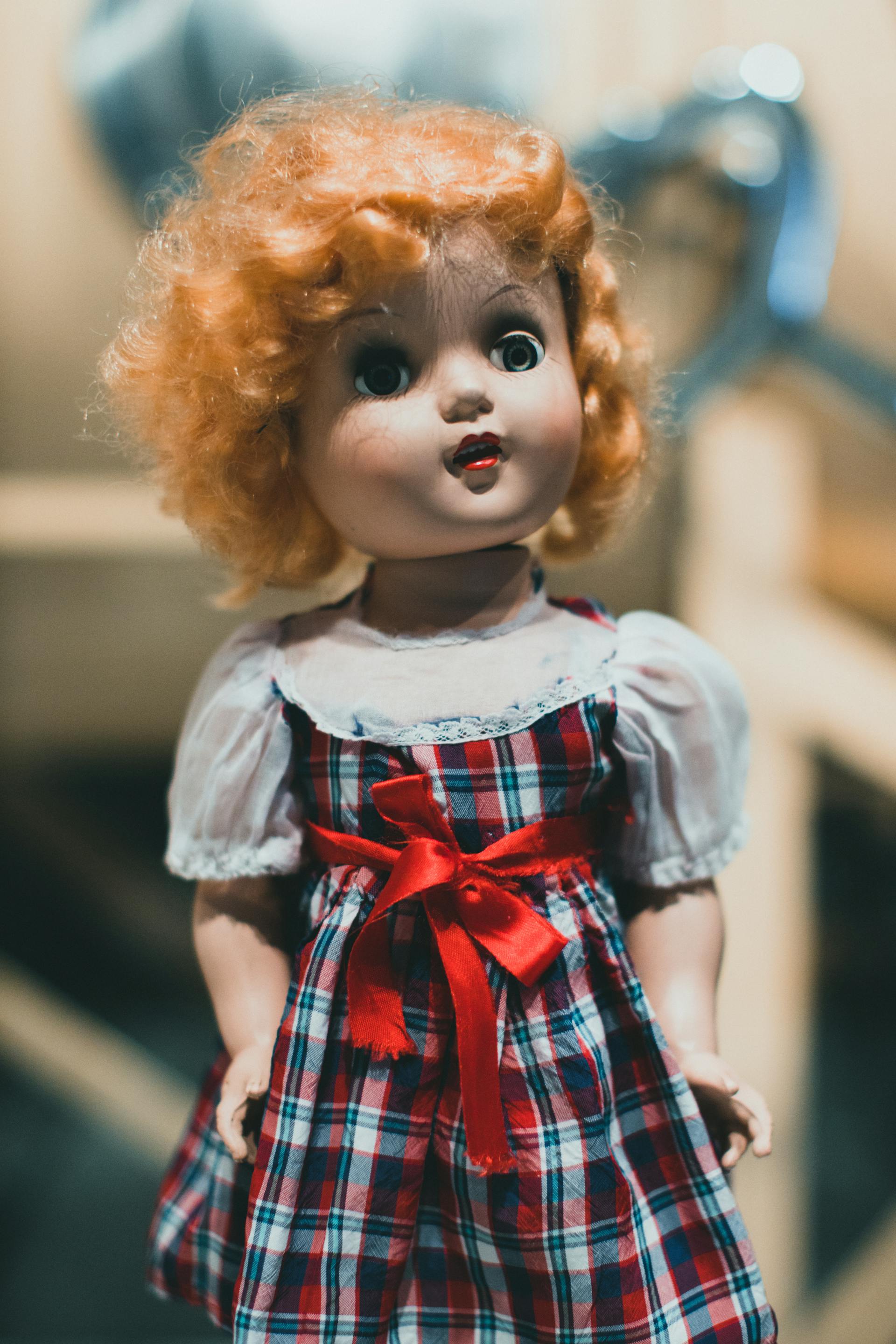 Vintage porcelánbaba